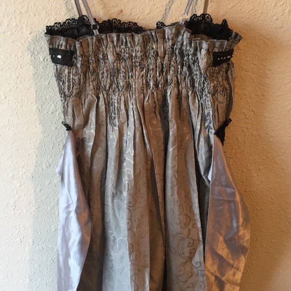 Formal spaghetti strap dress - Picture 3 of 6